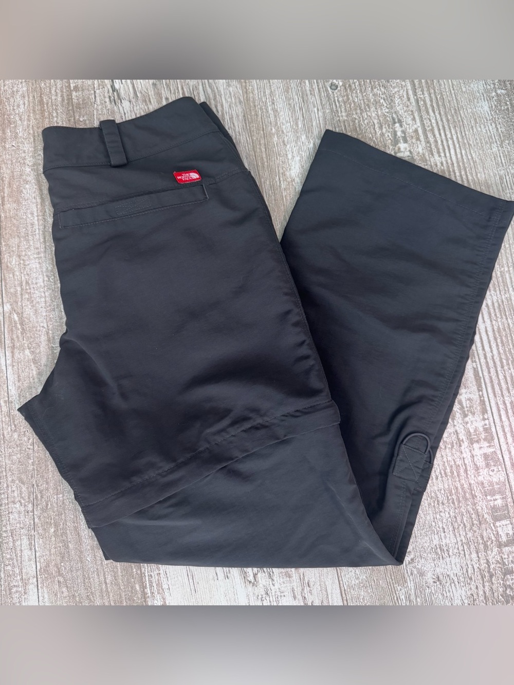 The North Face grey convertible nylon hiking pants 6 short